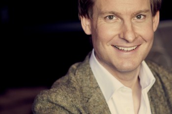 Kristian Bezuidenhout plays Mozart Sonatas